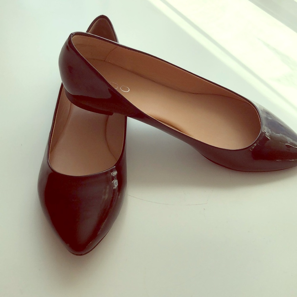 Aldo Black Patent pointy toe flats size 38.5